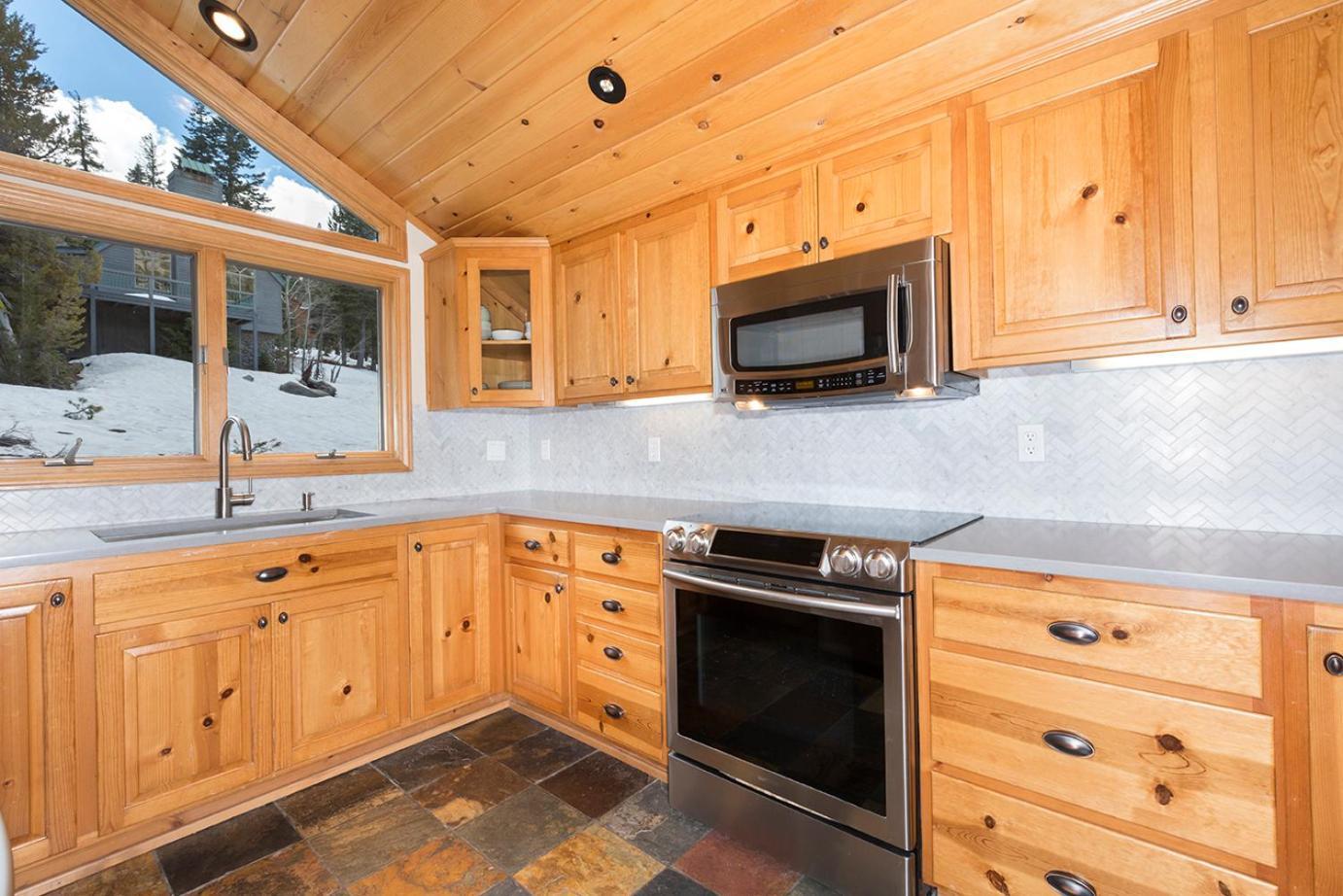 Mineral Springs 3 Bedroom W Hot Tub Available In Alpine Meadows Olympic Valley  Exterior photo